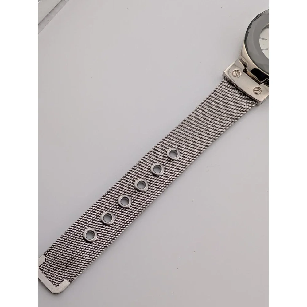 Women's Watch 34mm‎ Case Silver Tone Mesh Metal Band Diamond Accent- New Battery